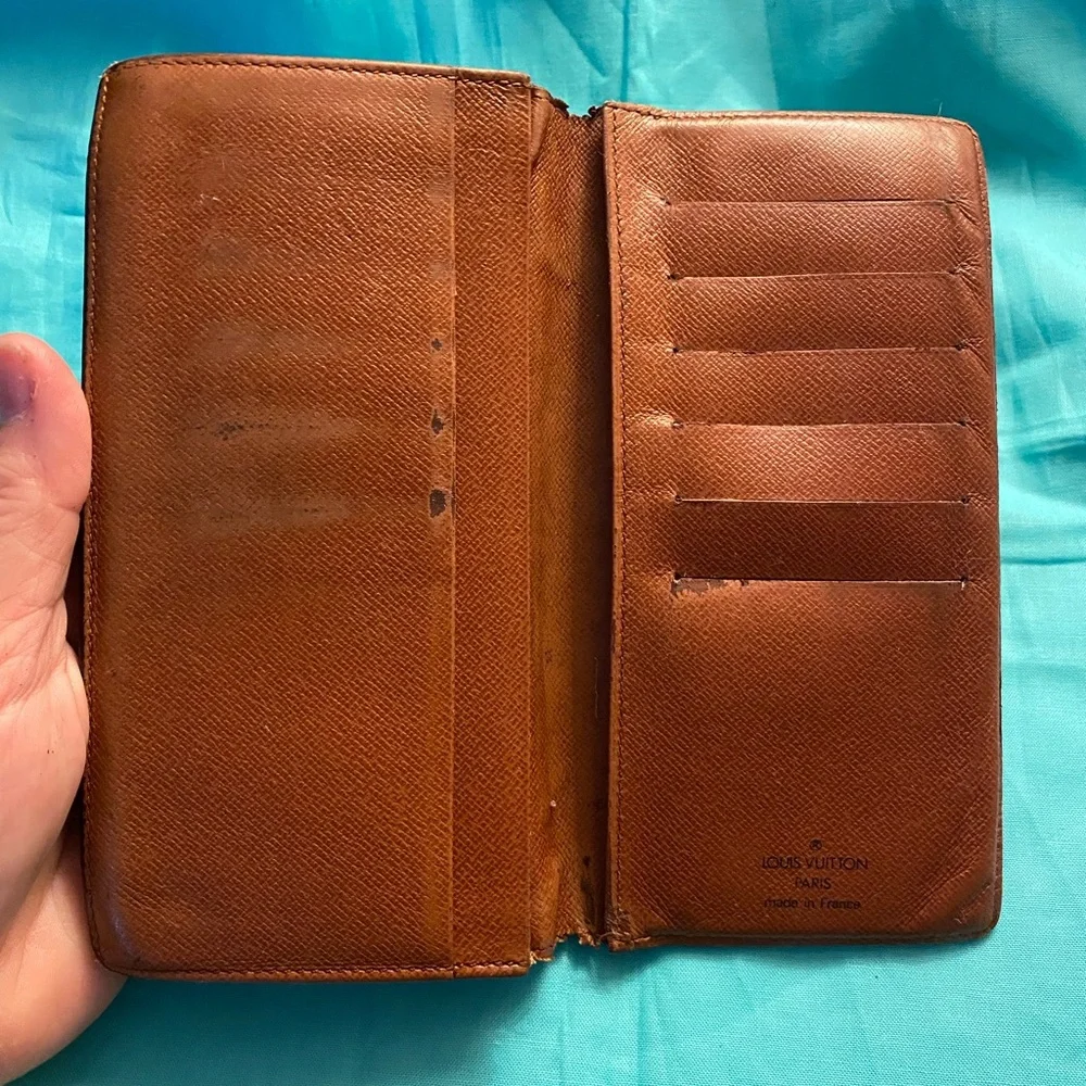 Authentic Louis Vuitton Monogram Long Wallet/Checkbook Holder - Picture 2 of 11